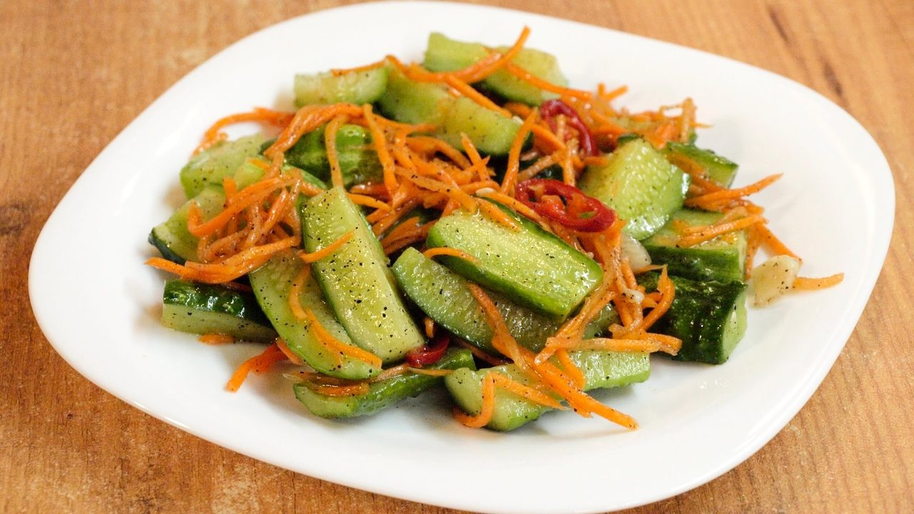 "корейские" огурцы с кабачками