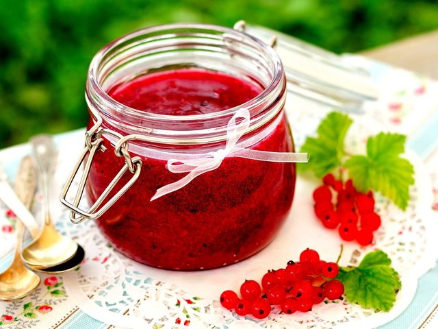 Джем из красной смородины: рецепт на зиму простой, с желирующим сахаром, желатином, пектином, без косточек. Как вкусно приготовить джем из красной и черной, белой смородины и малины, крыжовника, арбуза, вишни, яблок, в духовке, мультиварке на зиму: рецепт