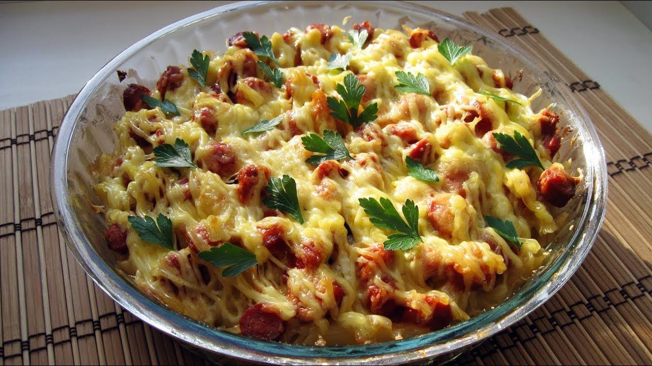 Макароны с сыром и колбасой