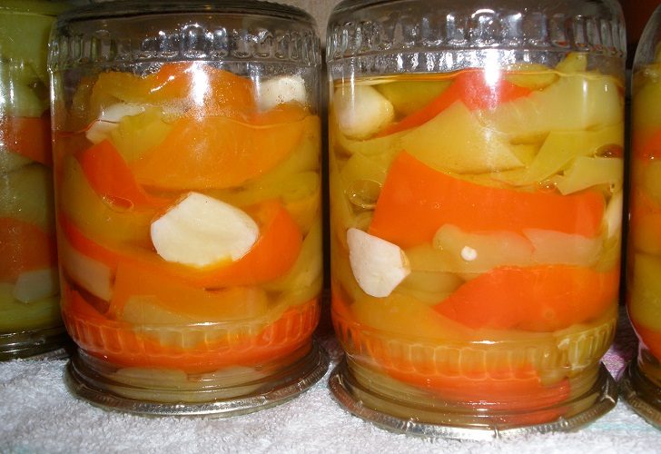 Маринованный болгарский перец с имбирем и чесноком