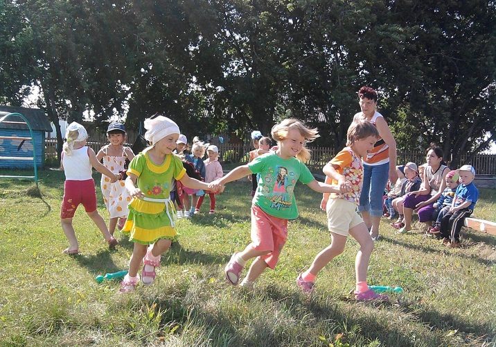 В садике всегда есть место подвижным играм
