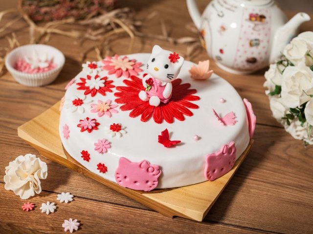 Как рассчитать вес и размер торта на количество гостей: метод расчета, советы