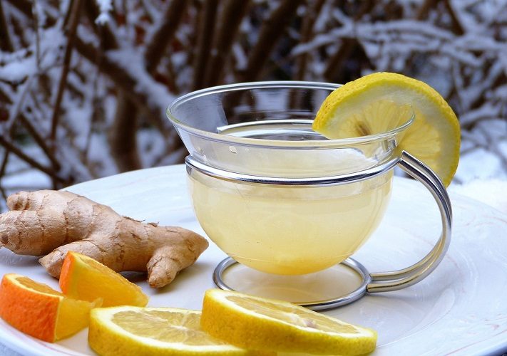 Маринад из лимона и имбиря идеально воссоздаст рисовый уксус