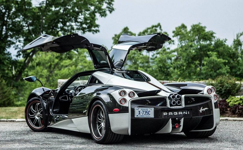 Pagani huayra может похвастаться только 20 машинами
