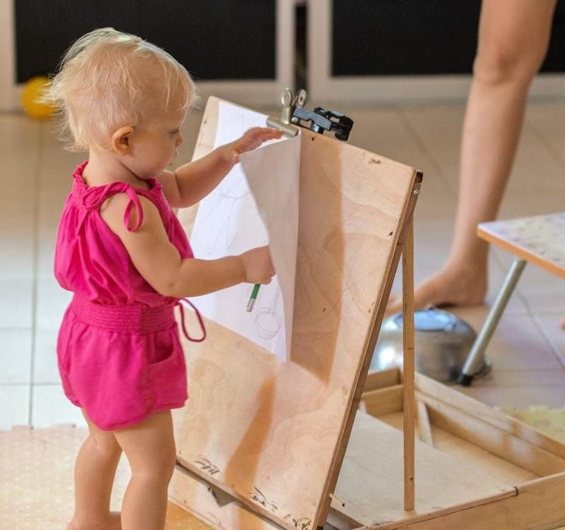 Хорошая игра на память для 3-летнего ребенка - предложить ему дорисовать что-либо недостающее