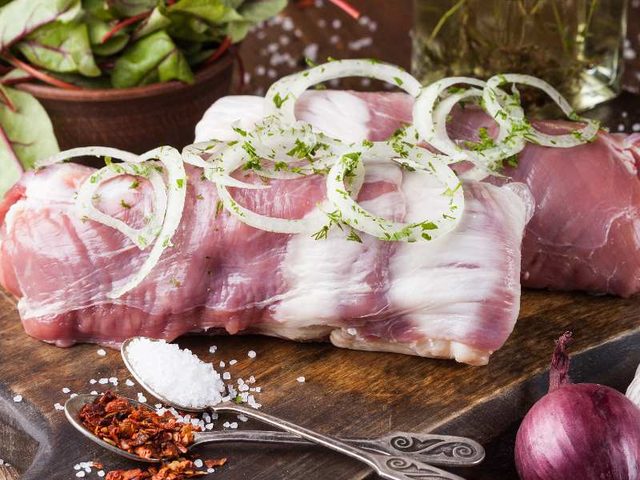 Можно ли и как замораживать маринованное мясо? Как заморозить маринованный, готовый шашлык? Можно ли заморозить шашлык в майонезе, с луком?