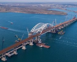Самый длинный мост над водой в России и Европе — Крымский мост: общие характеристики, предыстория, выбор названия, влияние на окружающую среду, интересные факты