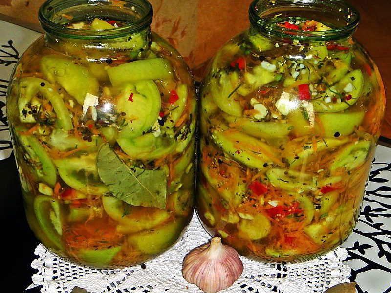 Удивите близких вкуснейшим рецептом зеленых помидор в банках!