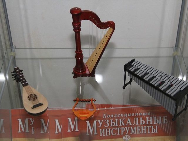 Какой музыкальный инструмент самый маленький: топ-7, фото
