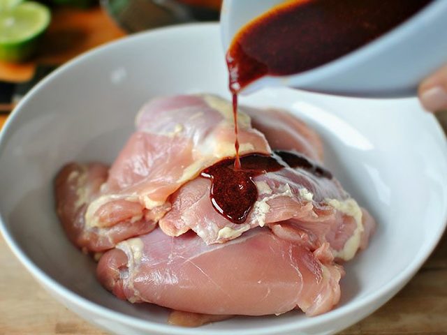 Рецепт маринада для самого вкусного и сочного шашлыка из курицы: топ-5 самых вкусных маринадов с подробными ингредиентами и пошаговым приготовлением