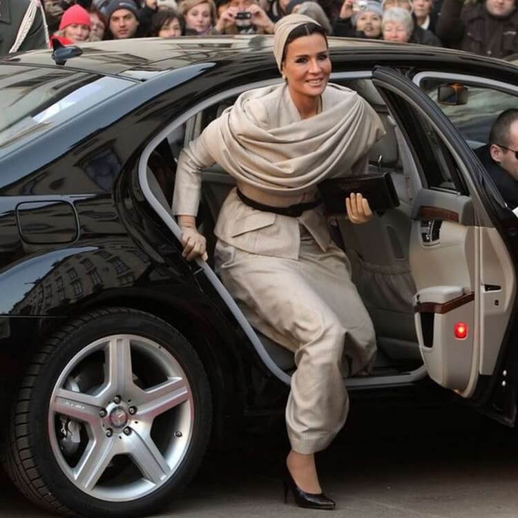 Шейха моза