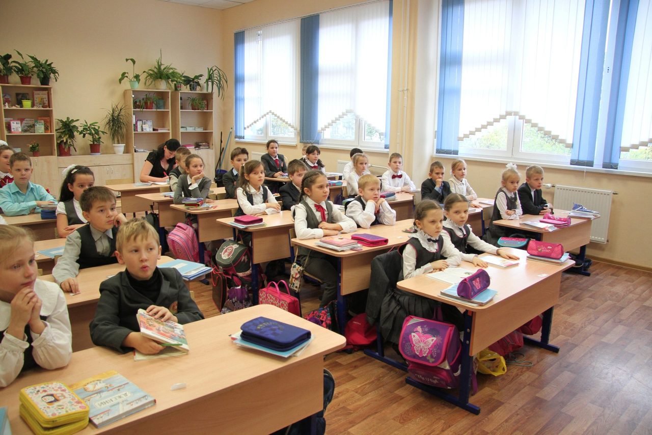 Школьные уроки снятся любознательным людям.