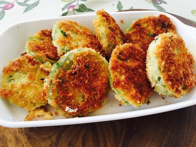 Жареные зеленые помидоры: с молочным соусом, курицей и овощами — простые и быстрые рецепты
