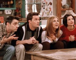 15 захватывающих сериалов, которые цепляют с первой же сцены