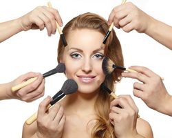 10 самых распространенных ошибок в макияже, которые старят лицо девушки, женщины