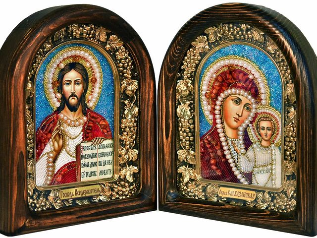 Сонник – видеть во сне икону: значение сна. К чему снится мыть, дарить, рисовать, видеть, держать, целовать, молиться перед иконой Казанской Божьей Матери, Богородицы, Николая Чудотворца, Матроны, Иисуса Христа: толкование сна