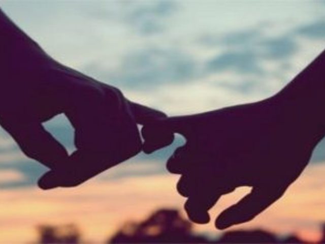 Статусы про разбитую любовь со смыслом, красивые, грустные, интересные для социальных сетей: список