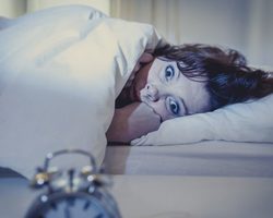 Почему снятся кошмары днем, после алкоголя, после запоя, на спине, ребенку, мужчине, женщине: причины. Что делать, чтобы не снились кошмары?