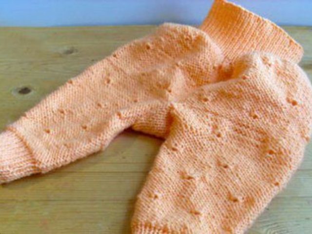 Как связать штанишки для малыша спицами, крючком: схема, описание