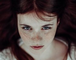 Как убрать загар с лица народными методами? Как снять загар с лица у косметолога? Скрабы и маски для снятия загара с лица