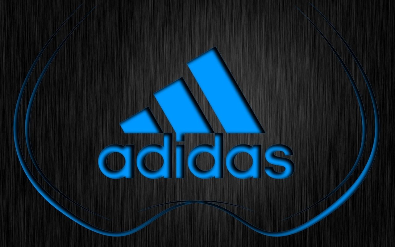 А так логотип adidas выглядит сейчас