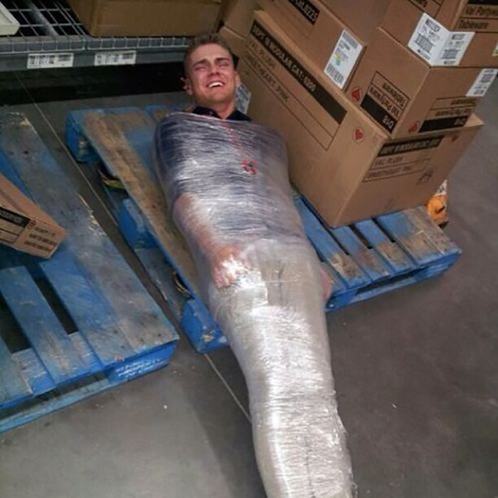 Разыграли друга