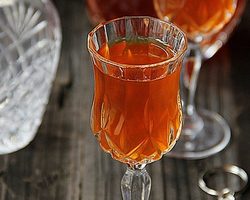 Домашнее вино из крыжовника и черной и красной смородины: рецепт
