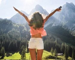 Причины и признаки заниженной самооценки. 15 реальных способов поднять самооценку, уверенность в себе и улучшить качество жизни