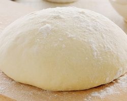 Идеальное тесто для домашних пельменей: 3 очень вкусных рецепта, советы
