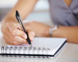 НЕ ПРИНИМАЛ УЧАСТИЕ или УЧАСТИЯ — как писать правильно?