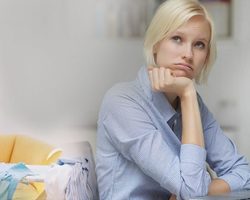 Как относится современный мужчина к женщине, которая зарабатывает больше: возможные проблемы в семье, выход из ситуации