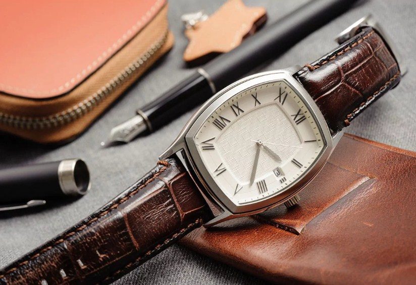 Сдержанным