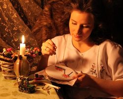 Магия рукоделия: вязаные обереги и талисманы из вышивки