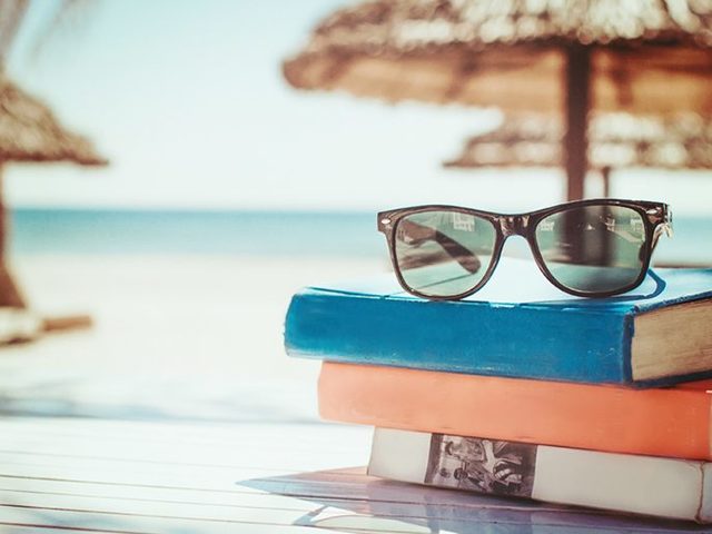 10 книг, идеальных для отпуска: список, краткое описание