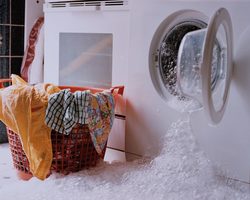 Почему в доме ломаются вещи и техника: древние и современные трактовки примет, методы решения