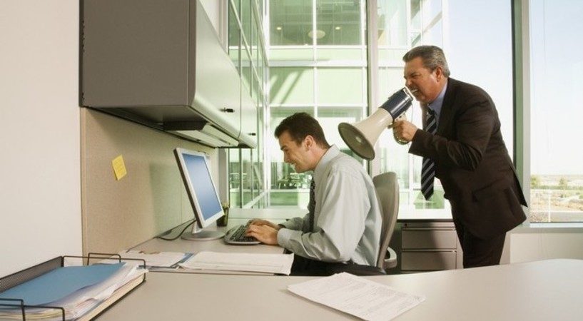 Буллинг на работе
