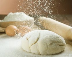Лучшие рецепты теста для вареников с сюрпризом на Старый Новый год