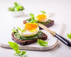 Что из продуктов нельзя съесть на завтрак: рекомендации диетолога