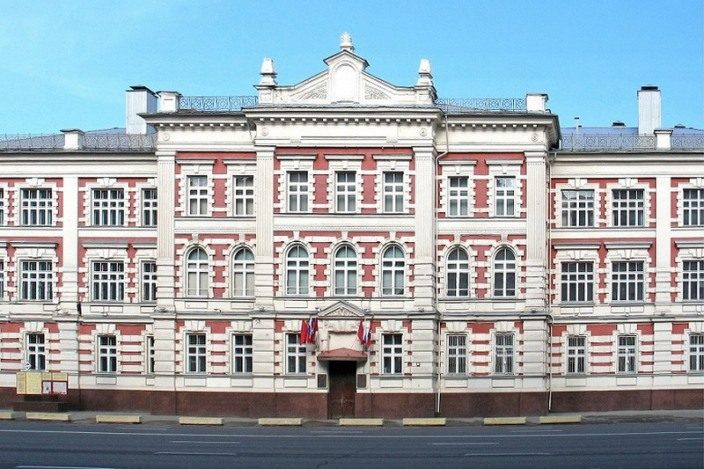 Юридический вуз, в который можно поступить на юриста