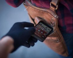 Как найти дома выключенный, разряженный телефон: 5 способов, советы. Как найти телефон по имей, через спутник, GPS, через компьютер?