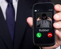 Что делать, если звонят с неизвестного номера и сбрасывают?