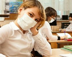 Как не заразить ребенка, грудничка и семью гриппом, если болеет мама?