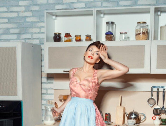 Женщина не кухарка, а требует уважения