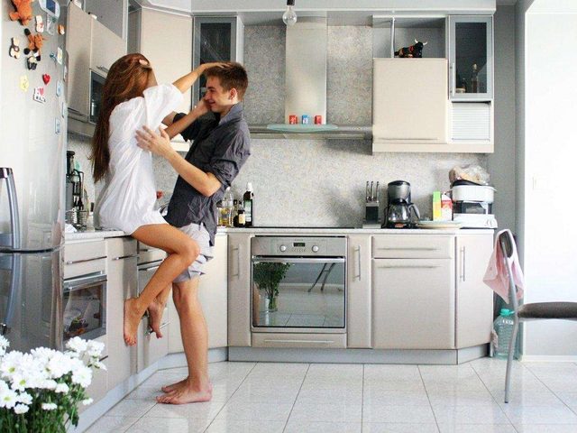 Как переехать жить к парню, мужчине: рекомендации