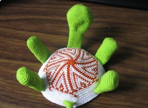 Нижняя часть черепашки крючком