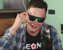 Что значит фраза Гнойного «Изи рил ток синк эбаут ит»: перевод с английского на русский язык