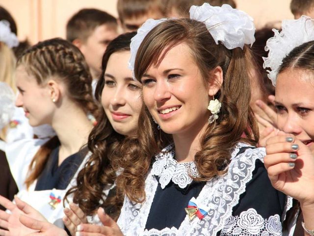 Лучшая подборка песен про школу: названия, слова, видео