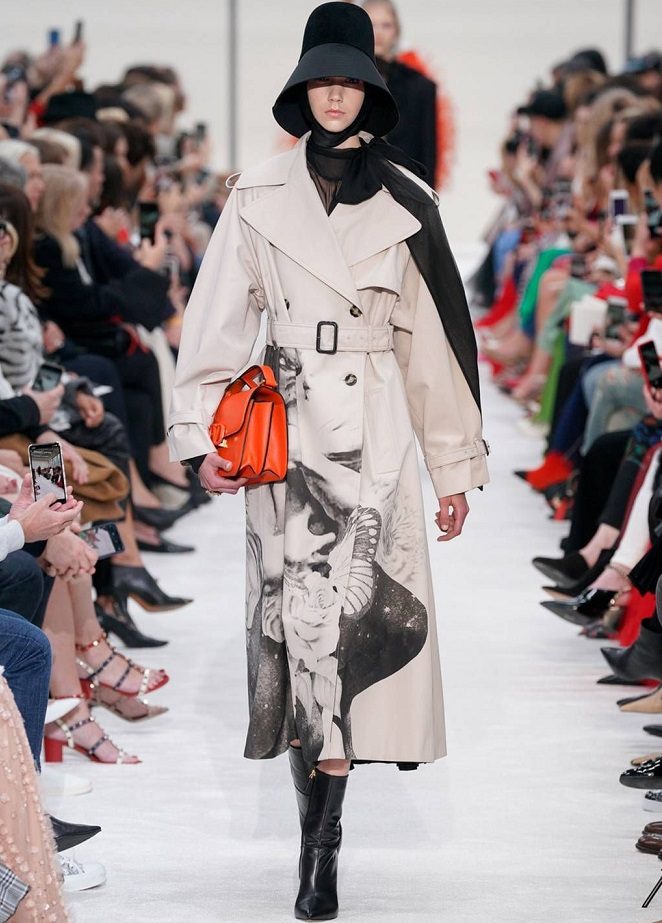 Головной убор от valentino