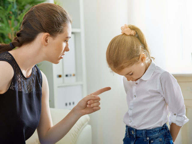 Почему родители запрещают детям, подросткам какие-то вещи? Что родителям нужно и что нельзя запретить ребенку? Как правильно запрещать что-то ребенку: советы психолога