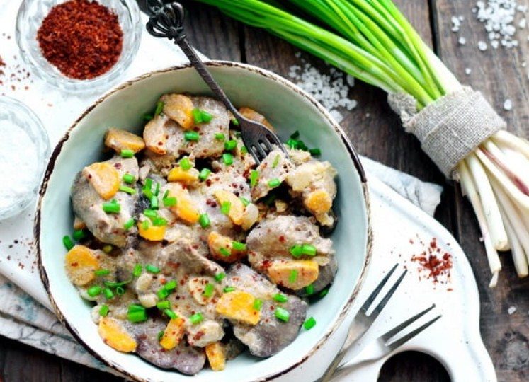 С яркой морковкой